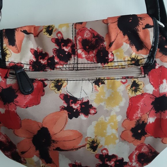 Purse - Picture 3 of 3